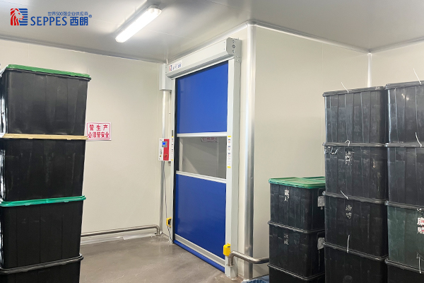 康威塑业车间复购西朗快速门 康威塑业车间复购西朗快速门