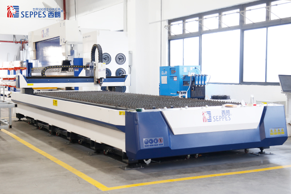 激光切割设备 激光切割设备